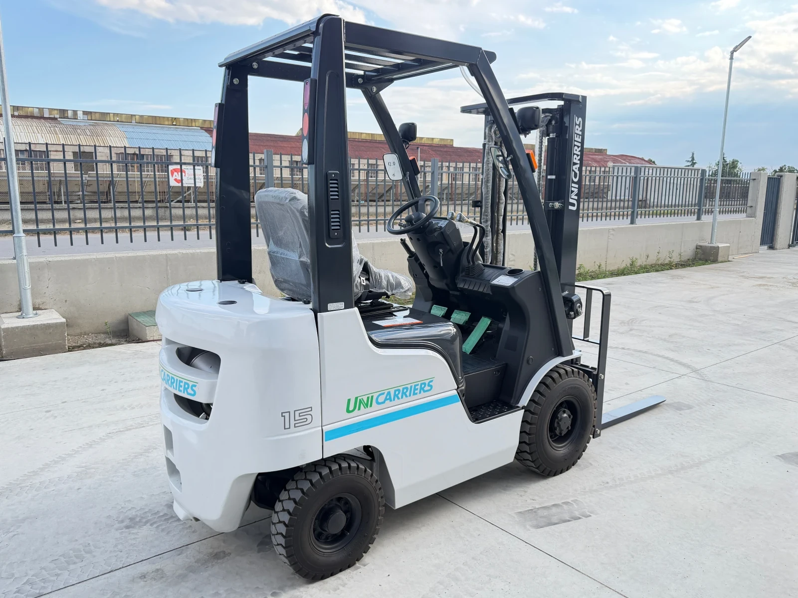 Мотокар UniCarriers Mitsubishi Logisnext / ЧИСТО НОВ / ПРОМОЦИЯ !, снимка 5 - Индустриална техника - 53631979