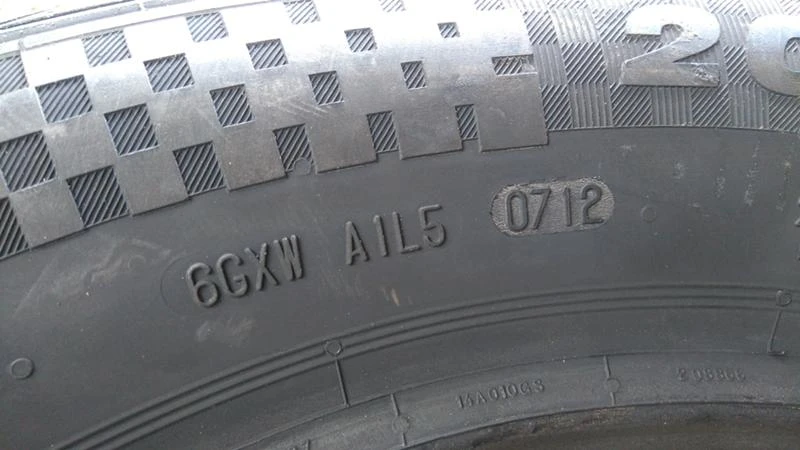 Гуми Летни 205/60R16, снимка 6 - Гуми и джанти - 45864029