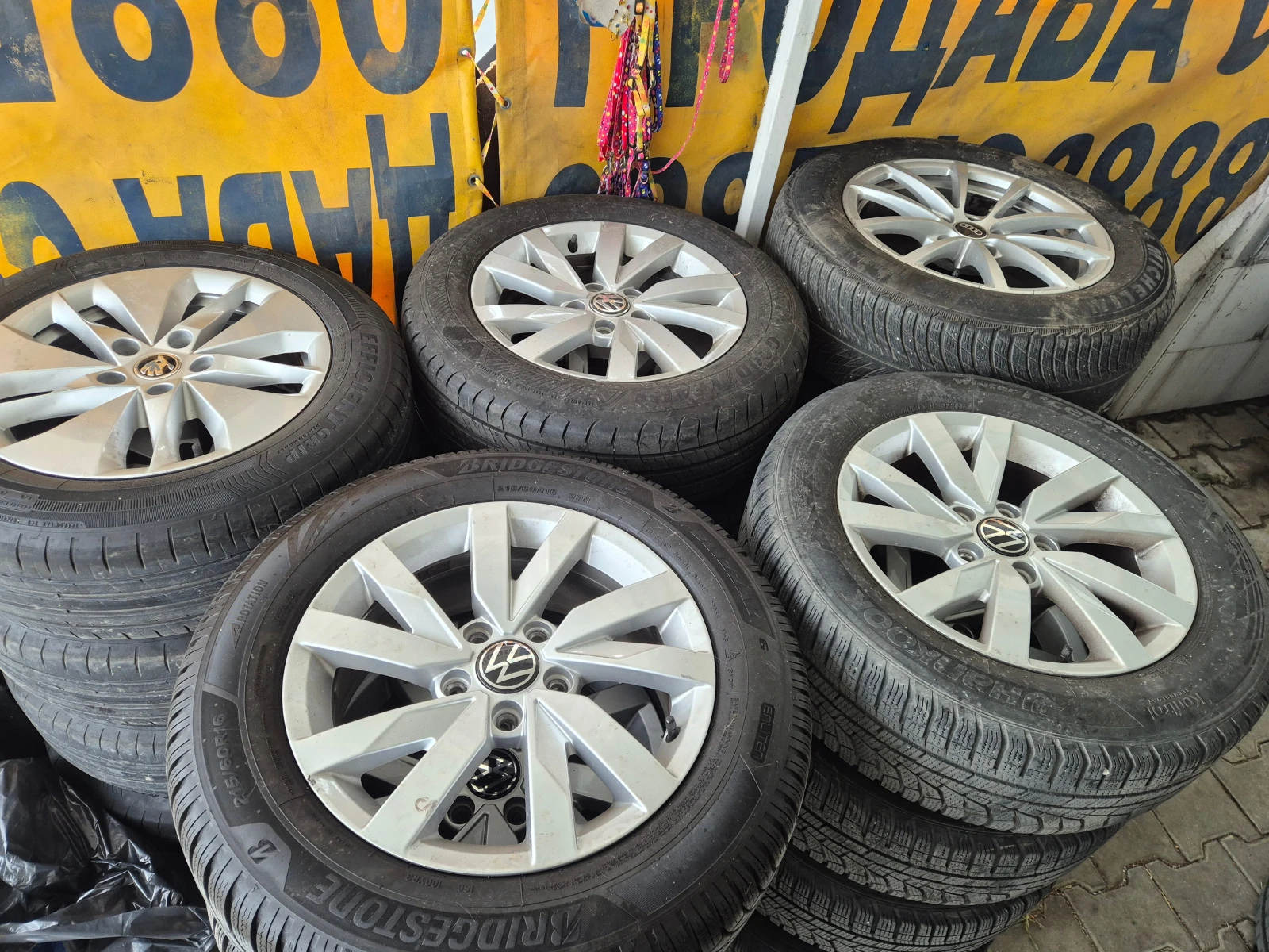 Гуми с джанти Goodyear 215/60R16