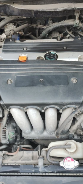 Honda Accord 2.0 Бензин+ Газ Изключително Запазена Реални км., снимка 8