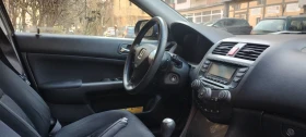 Honda Accord 2.0 Бензин+ Газ Изключително Запазена Реални км., снимка 14