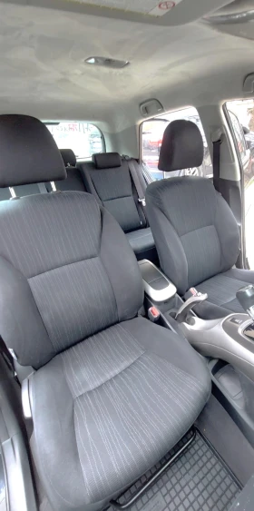 Toyota Auris, снимка 10