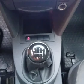 VW Caddy 2.0 тди 140 кс.5 места , снимка 6