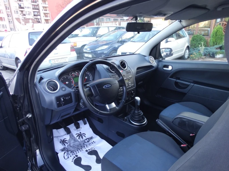 Ford Fiesta 1.4 D - 68 k.s., снимка 6 - Автомобили и джипове - 42878926