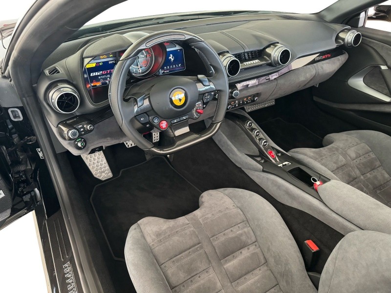 Ferrari 812 GTS = Carbon Interior & Exterior= Гаранция, снимка 10 - Автомобили и джипове - 46446941