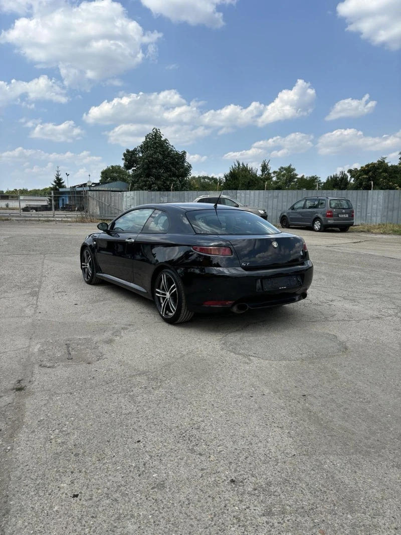 Alfa Romeo Gt 1.9JTD-16V , снимка 6 - Автомобили и джипове - 47404345