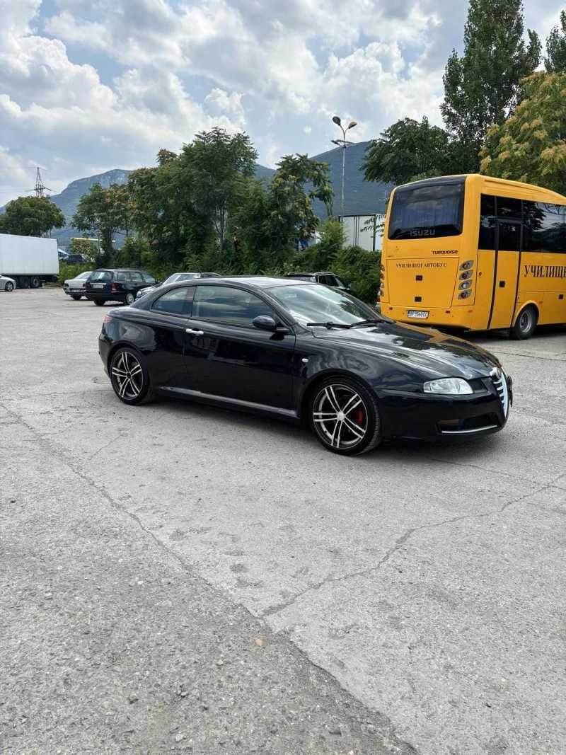 Alfa Romeo Gt 1.9JTD-16V , снимка 2 - Автомобили и джипове - 47404345