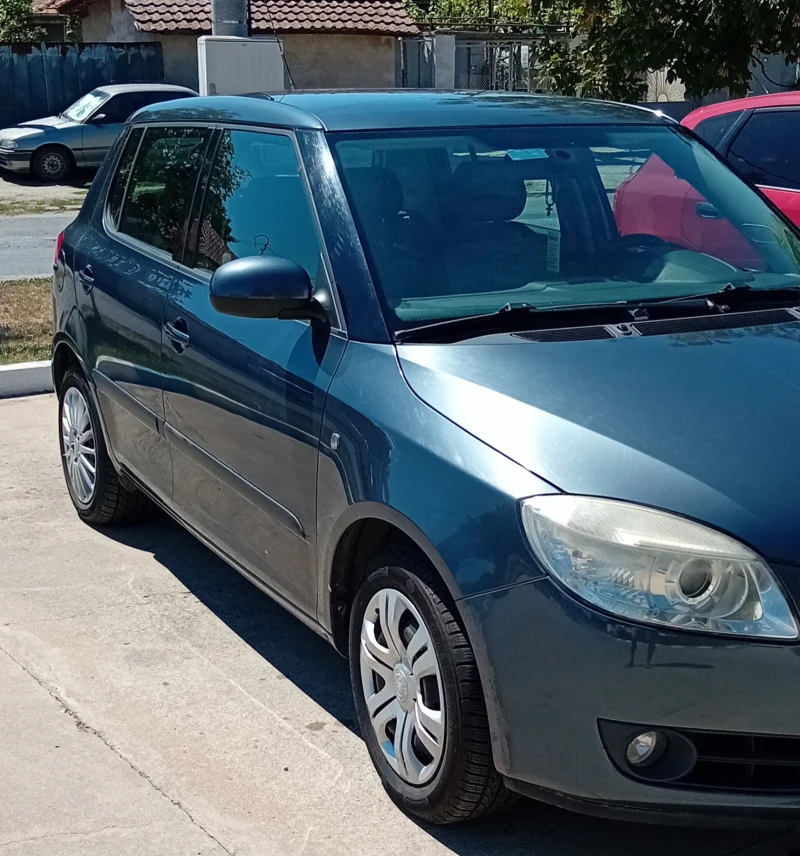 Skoda Fabia, снимка 2 - Автомобили и джипове - 47685663