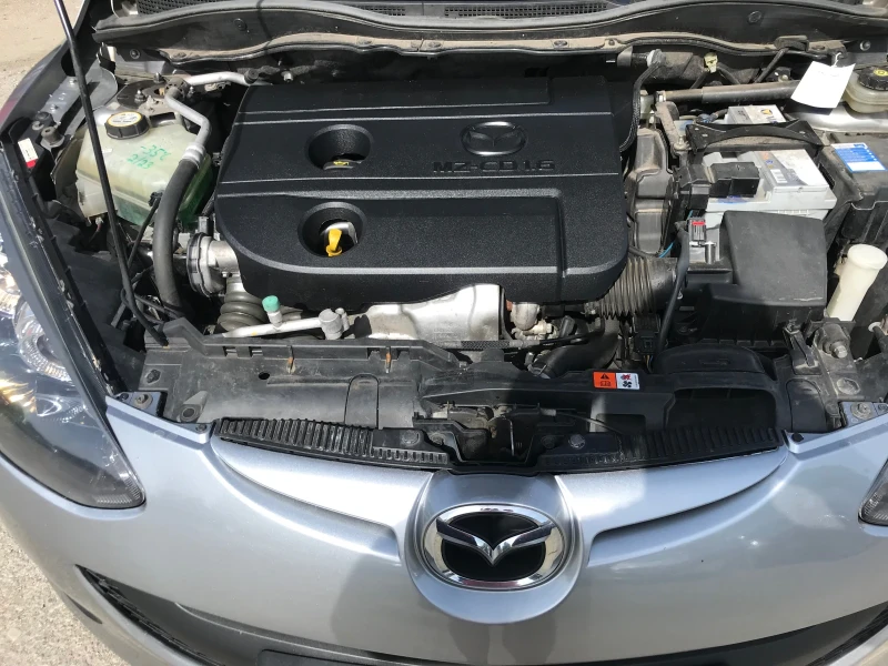 Mazda 2 1.6HDI GERMANY , снимка 14 - Автомобили и джипове - 47730530