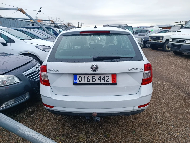 Skoda Octavia 2.0TDI AUTOMATIC , снимка 5 - Автомобили и джипове - 48449908