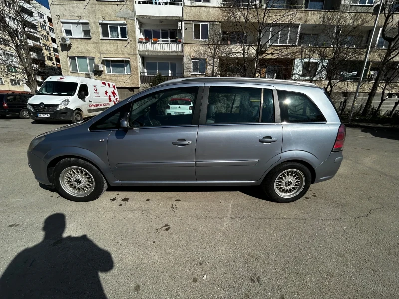 Opel Zafira 1.6 ГАЗ, снимка 5 - Автомобили и джипове - 49382868