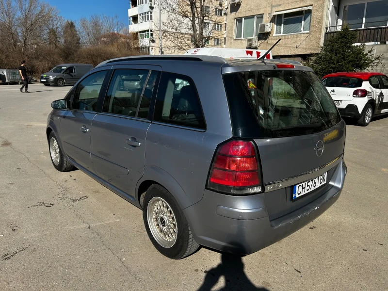 Opel Zafira 1.6 ГАЗ, снимка 8 - Автомобили и джипове - 49456372