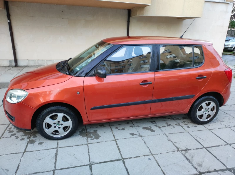 Skoda Fabia, снимка 3 - Автомобили и джипове - 52519974
