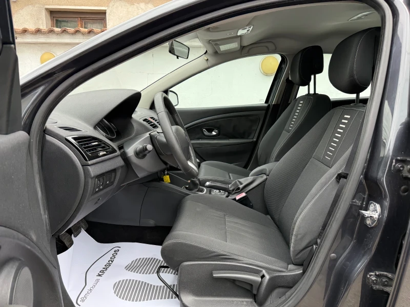 Renault Megane 1.5DCI 110HP NAVI , снимка 7 - Автомобили и джипове - 51207965