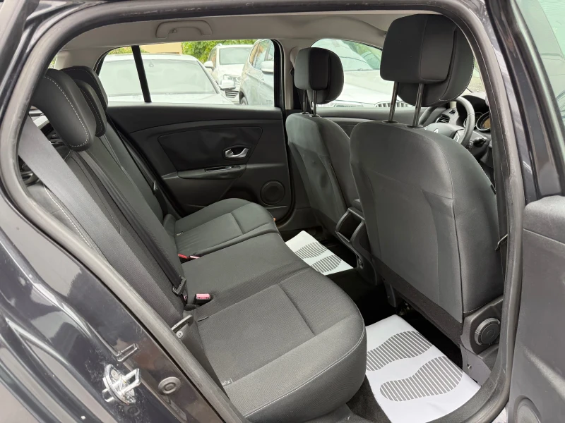 Renault Megane 1.5DCI 110HP NAVI , снимка 14 - Автомобили и джипове - 51207965
