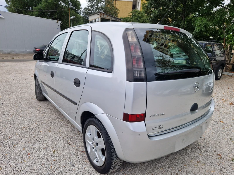 Opel Meriva 1.4 фабрична газ, снимка 7 - Автомобили и джипове - 51743435