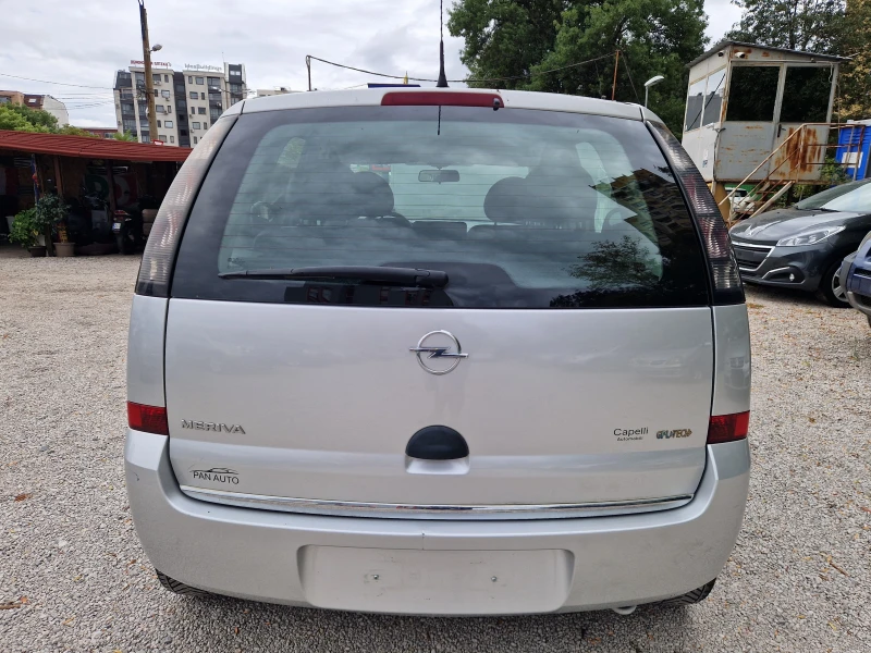 Opel Meriva 1.4 фабрична газ, снимка 6 - Автомобили и джипове - 51743435