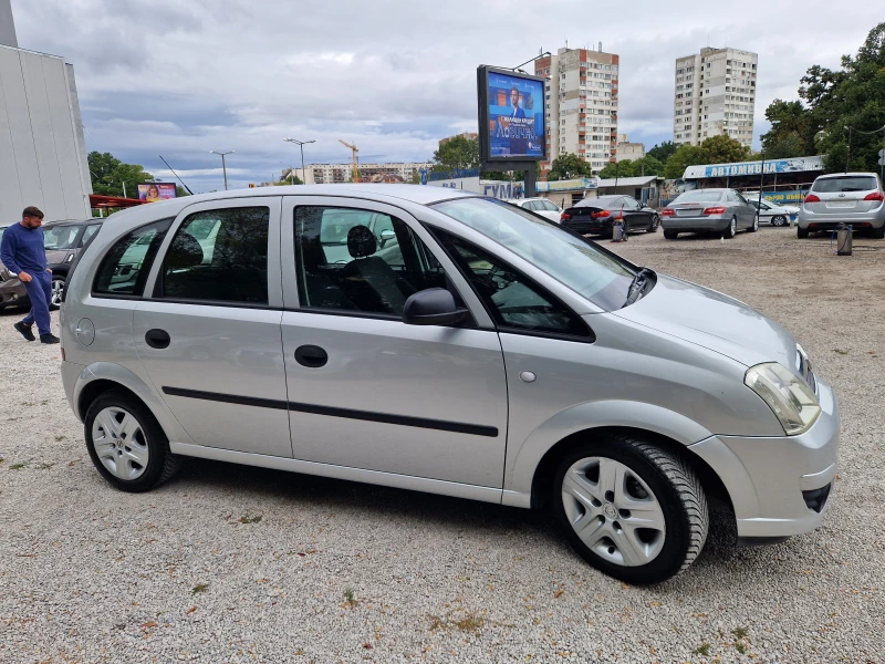 Opel Meriva 1.4 фабрична газ, снимка 4 - Автомобили и джипове - 51743435