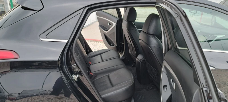 Hyundai I30 1.6I EURO6, Navi, Панорама, Кожа, снимка 16 - Автомобили и джипове - 52655029
