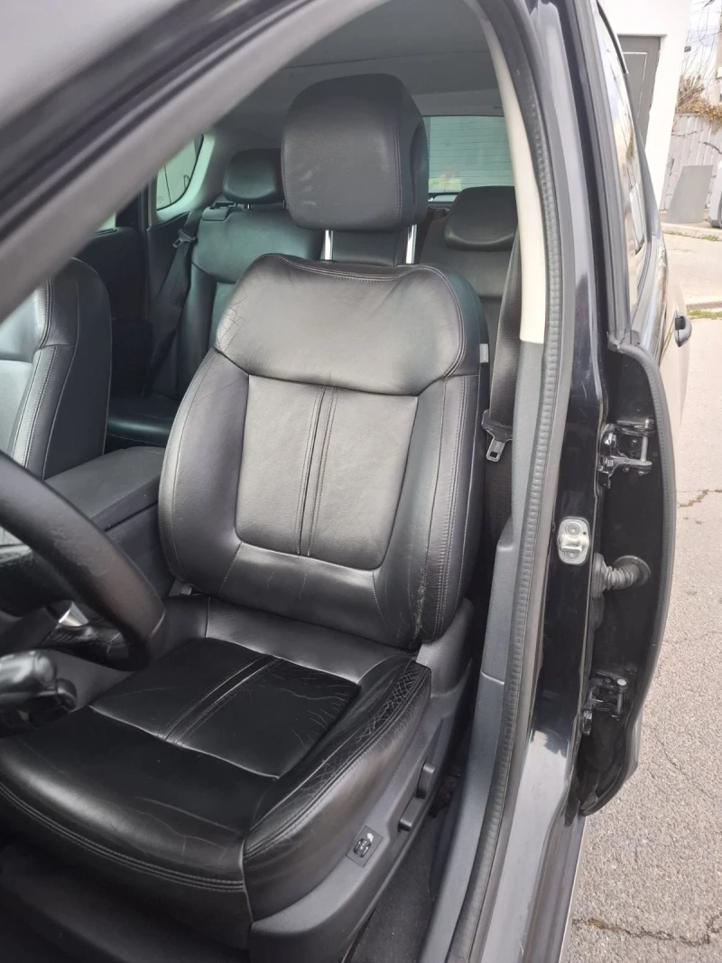 Peugeot 3008 2.0 F&#233;line -- Кожа/Панорама/Подгрев/Гаранция, снимка 10 - Автомобили и джипове - 52698467