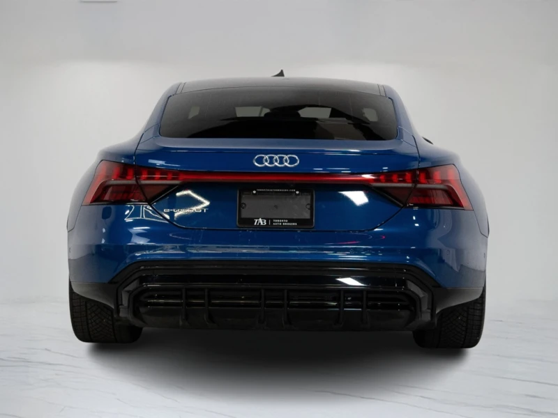 Audi E-Tron GT * QUATTRO | PREMIUM PKG | BLACK OPTICS | 20 IN * C, снимка 9 - Автомобили и джипове - 53000789