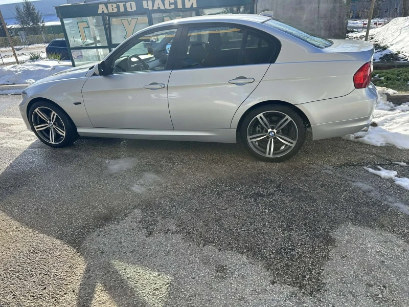 BMW 320 2.0i, снимка 8 - Автомобили и джипове - 53141358