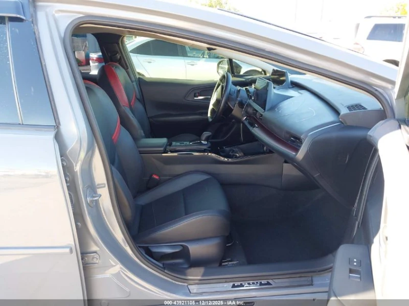 Toyota Prius 2.0L I-4 DI, DOHC, VVT, 150HP Front Wheel Drive, снимка 10 - Автомобили и джипове - 53342747