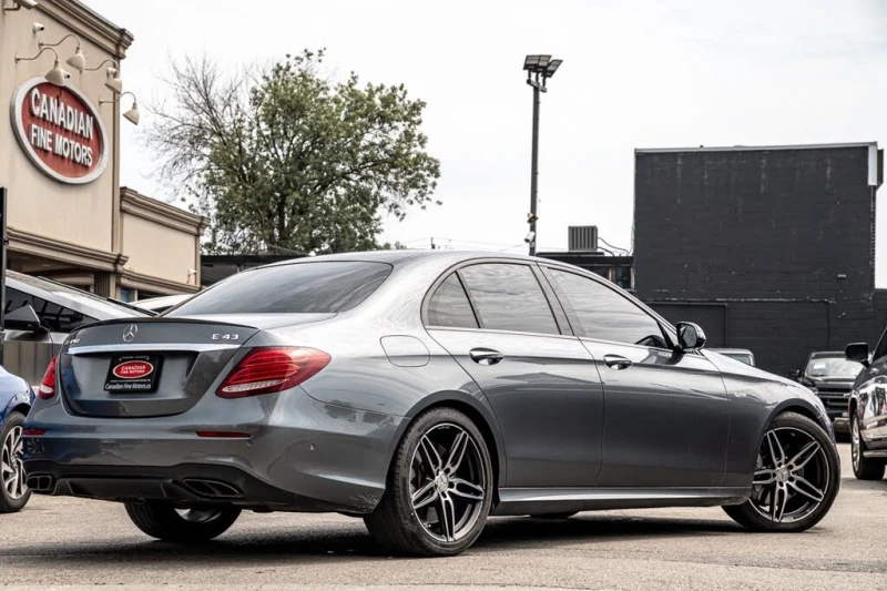 Mercedes-Benz E 43 AMG BURMESTER* МАСАЖИ* HUD* ОБДУХВАНЕ* PANORAMA, снимка 4 - Автомобили и джипове - 53497988