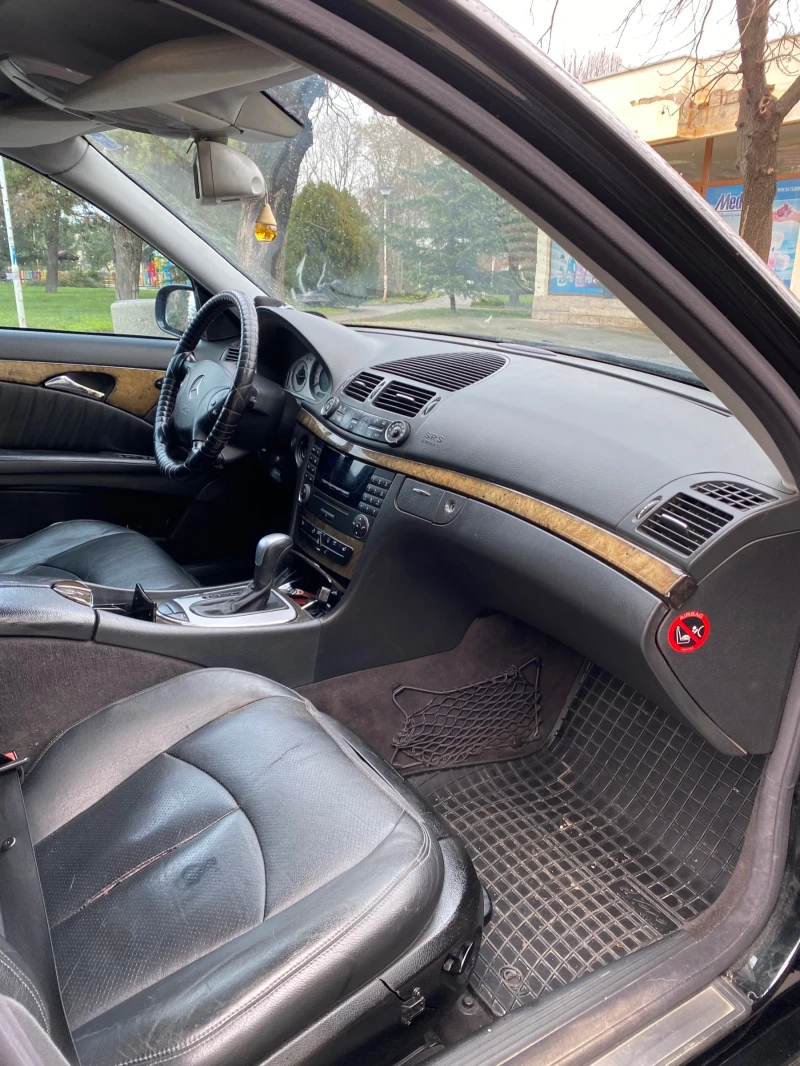 Mercedes-Benz E 270 2.7 cdi , снимка 6 - Автомобили и джипове - 53523974