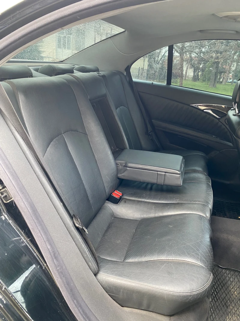 Mercedes-Benz E 270 2.7 cdi , снимка 5 - Автомобили и джипове - 53523974