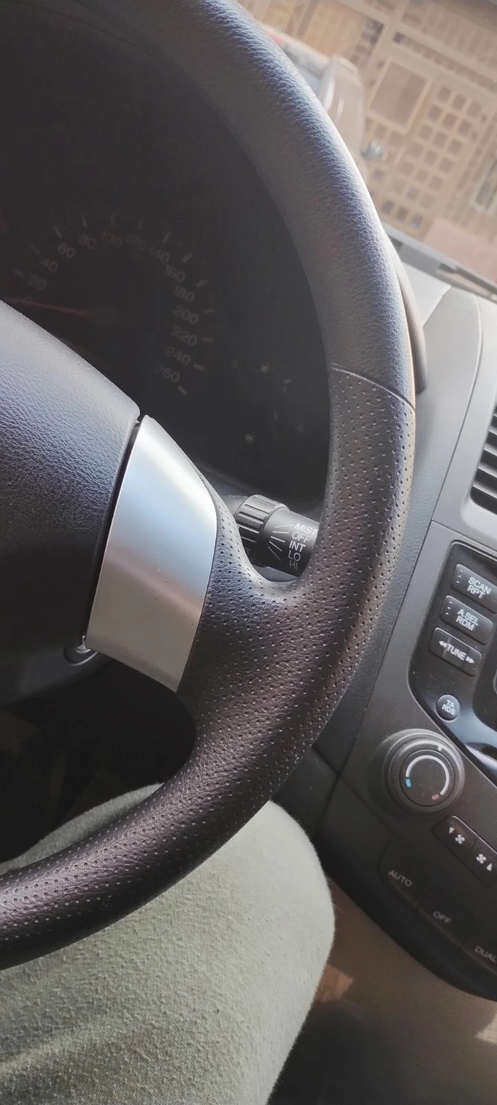 Honda Accord 2.0 Бензин+ Газ Изключително Запазена Реални км., снимка 13 - Автомобили и джипове - 53961773