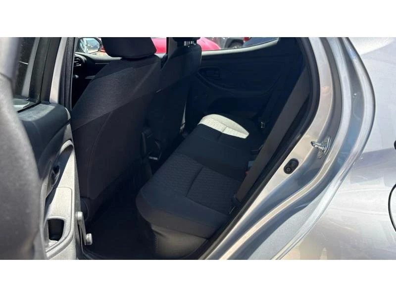 Toyota Yaris 1.5HSD DYNAMIC, снимка 11 - Автомобили и джипове - 55059511