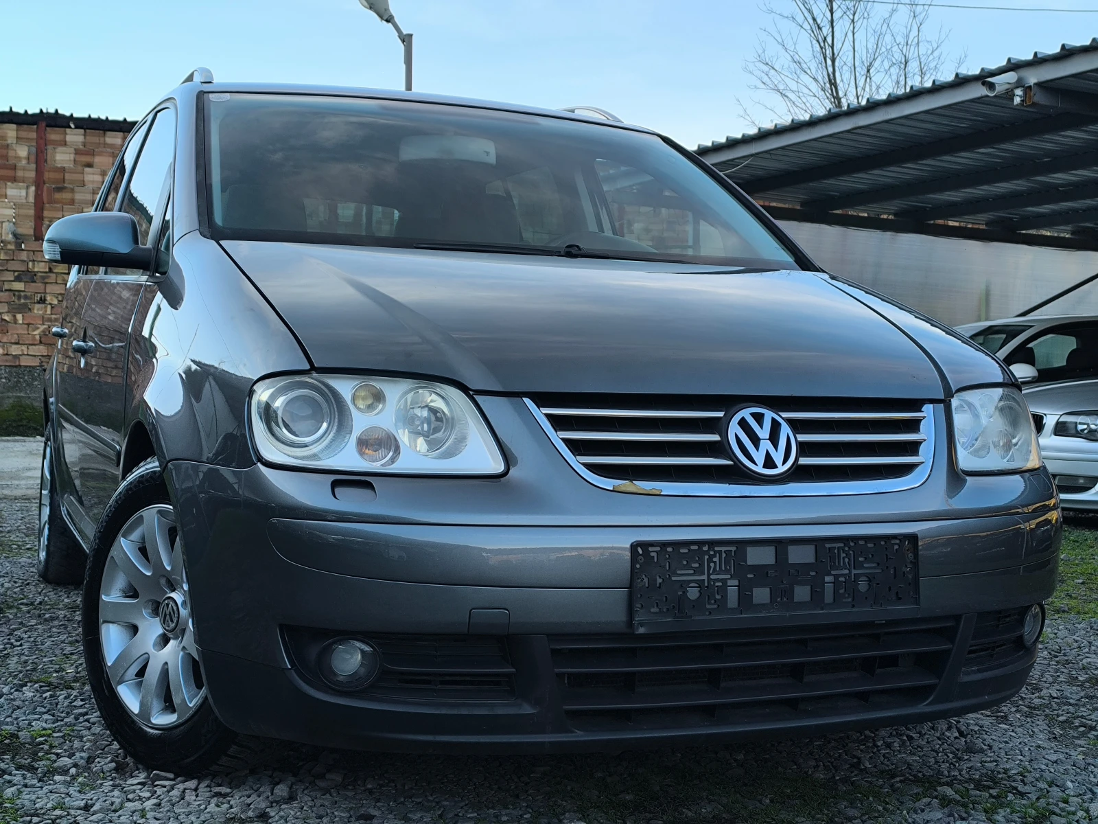 VW Touran 2.0TDI-140кс-6 скорости-7места-НАВИ-КЛИМА-КСЕНОН-, снимка 1