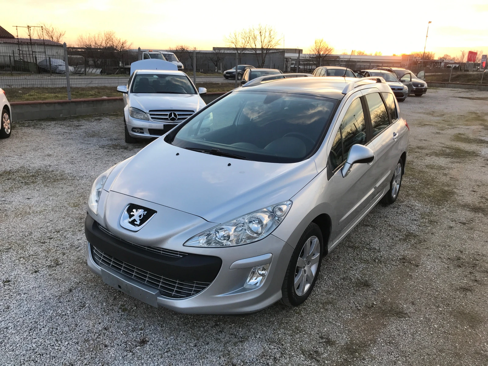 Peugeot 308 1.6 HDI - изображение 2