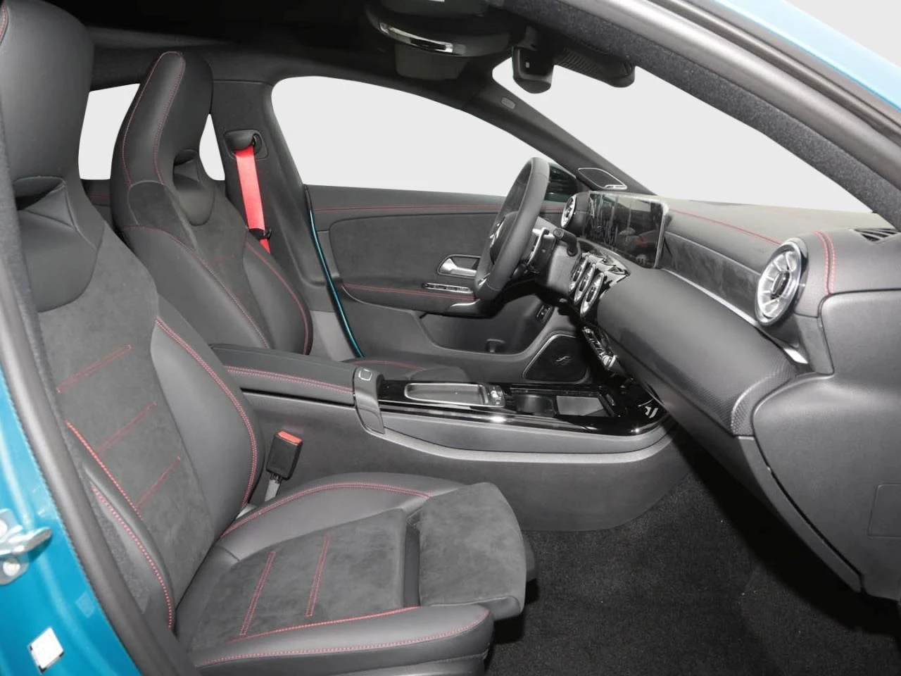 Mercedes-Benz CLA 35 AMG 4MATIC NIGHT PANO NAVI HEAD UP 360 CAMERA  | Mobile.bg   13