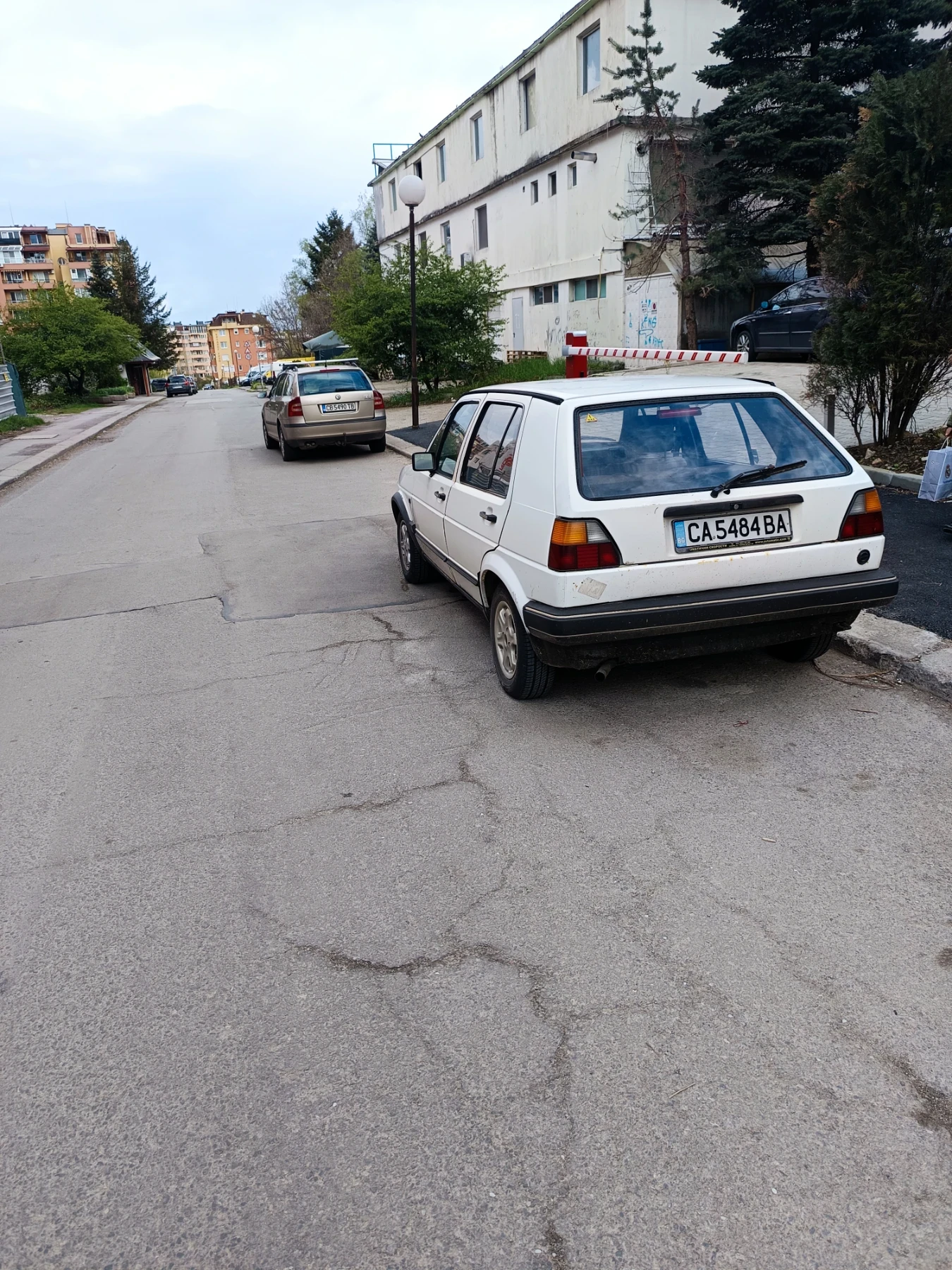 VW Golf Perfektna 1.6 avtomat - изображение 9