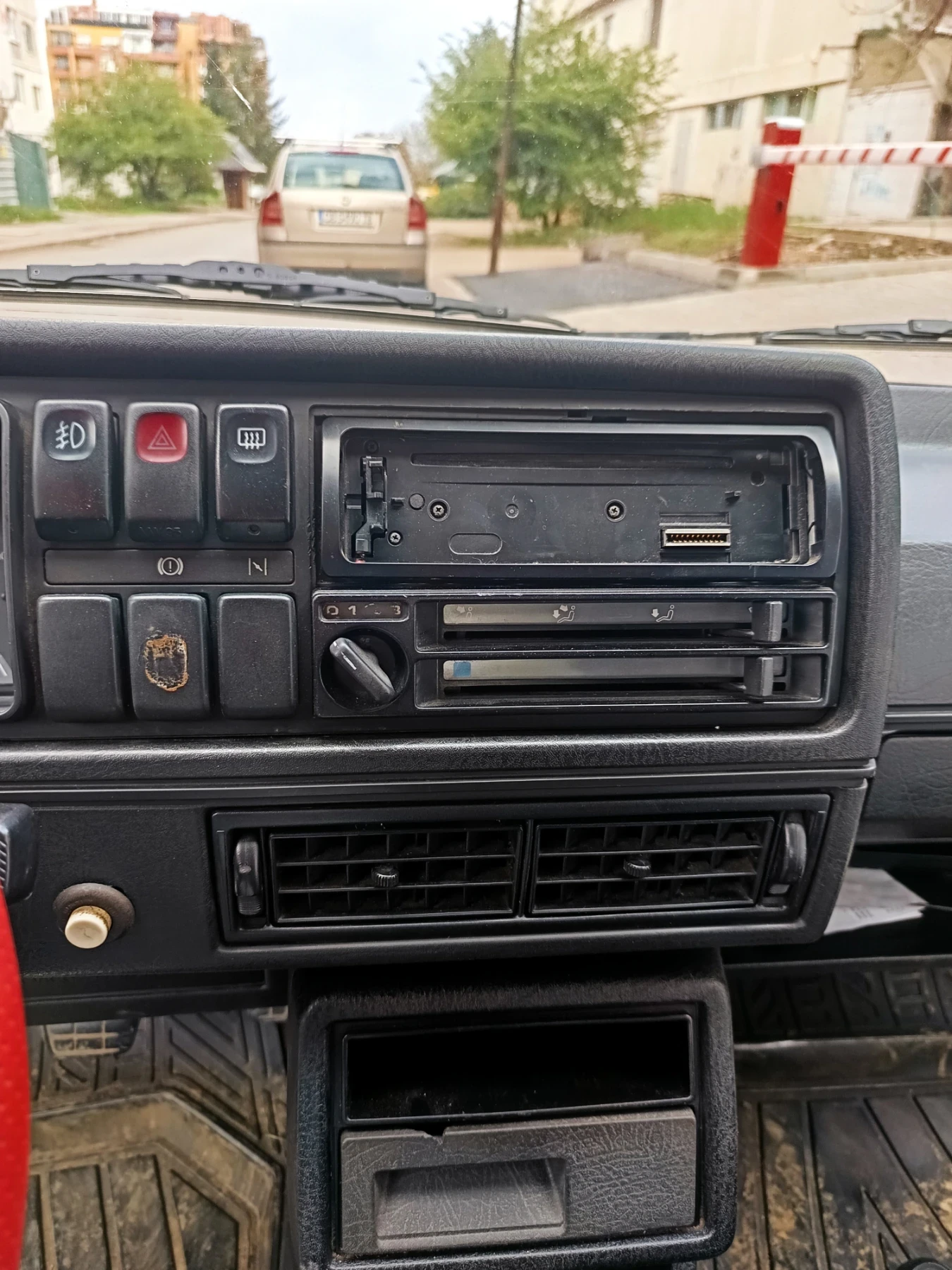 VW Golf Perfektna 1.6 avtomat - изображение 5
