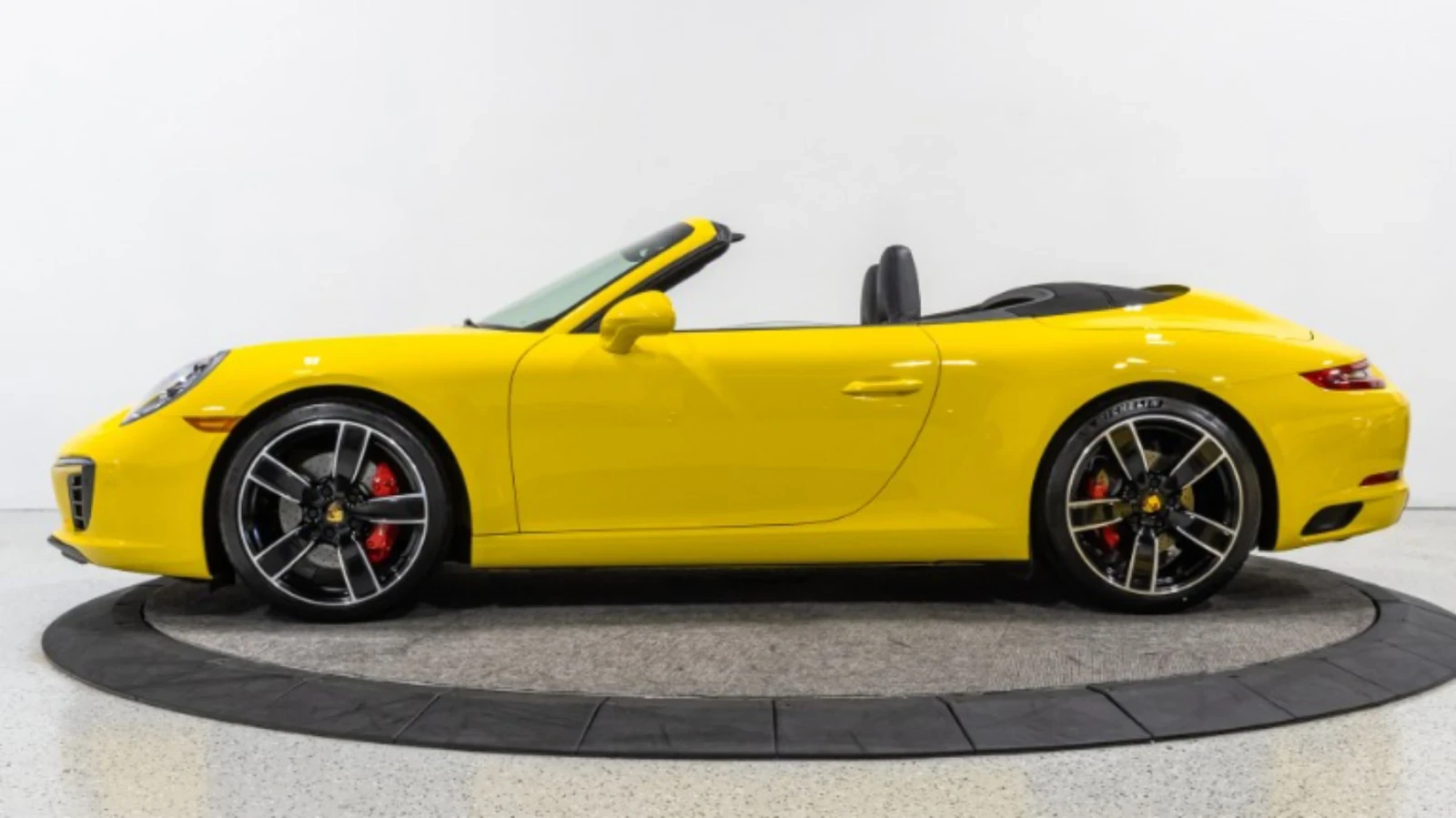 Porsche 911 Carrera S  - изображение 2