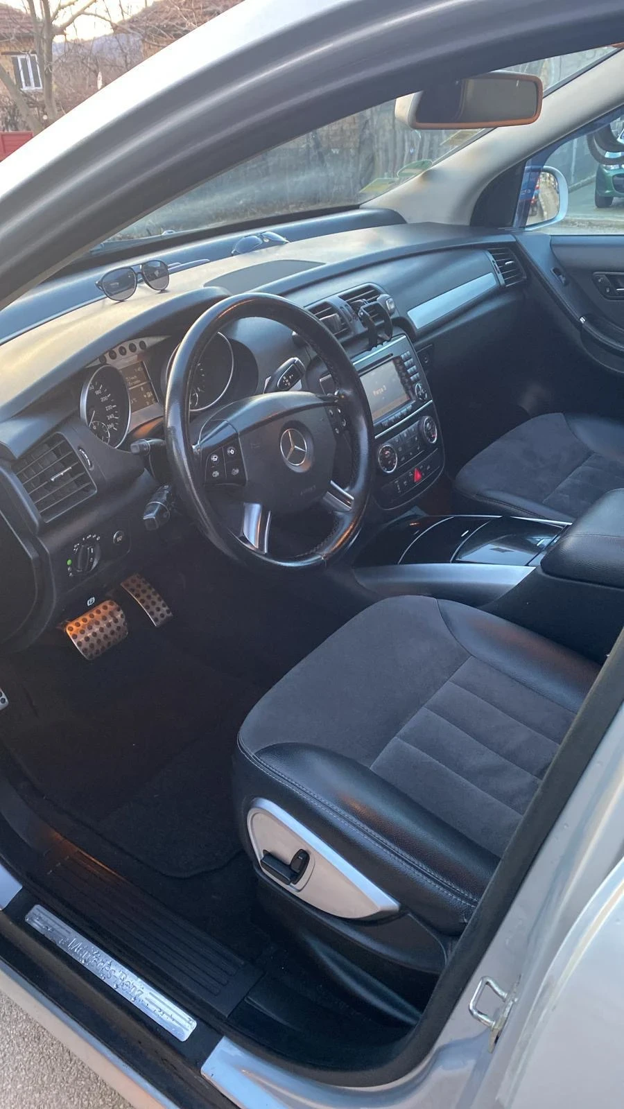 Mercedes-Benz R 320 3.2 - изображение 5