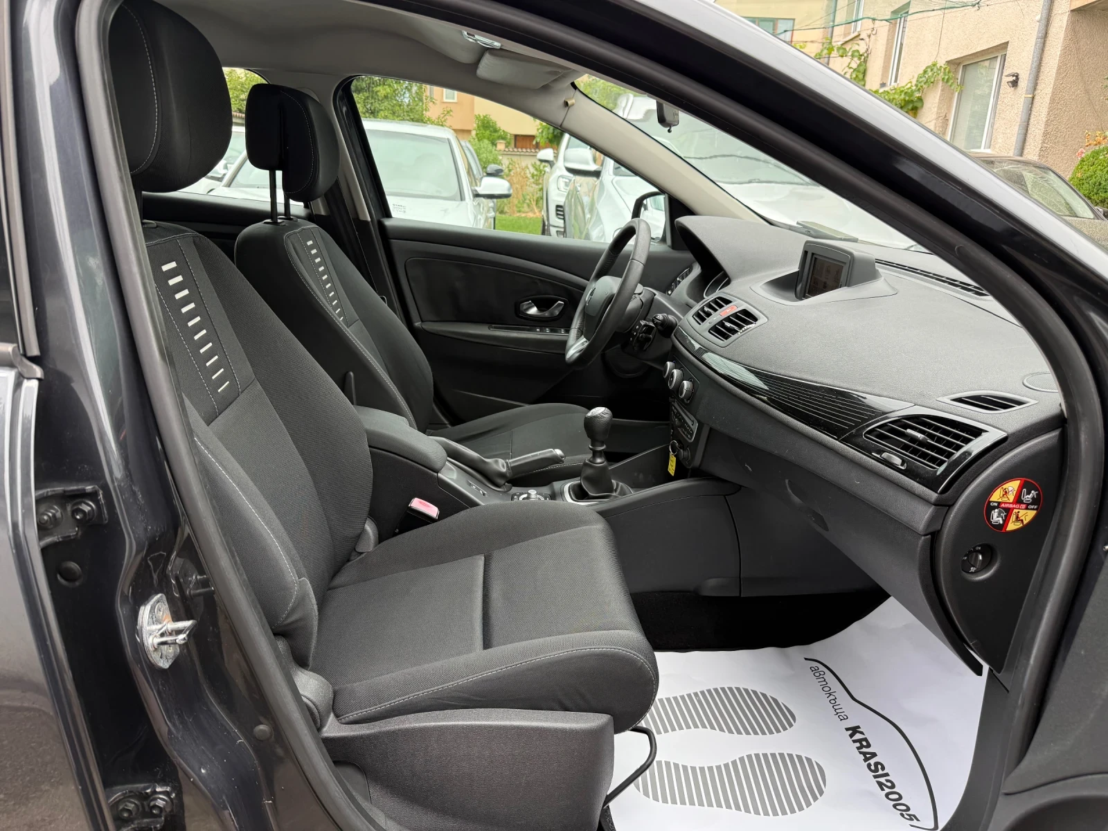 Renault Megane 1.5DCI 110HP NAVI  | Mobile.bg — изображение 13