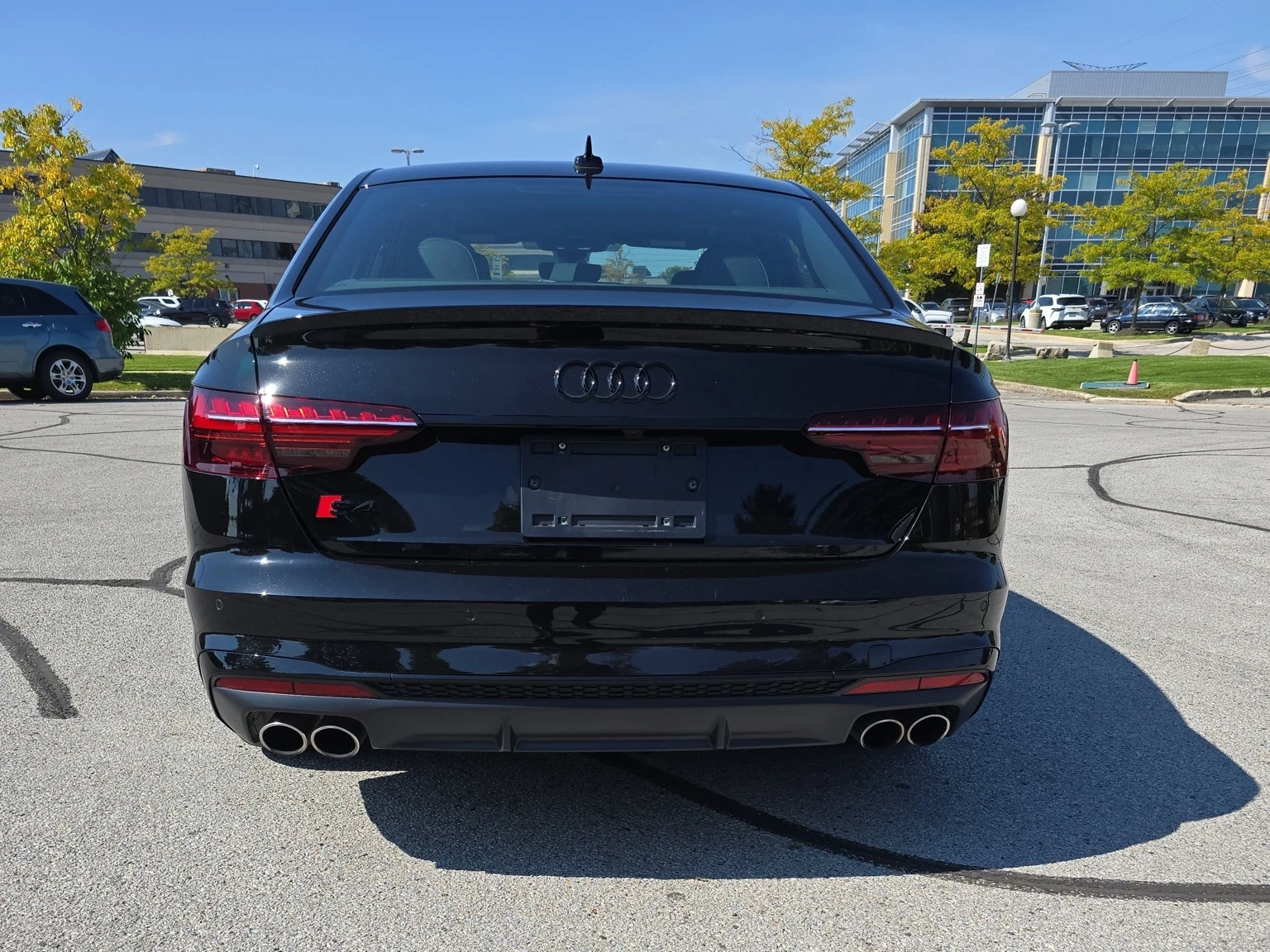 Audi S4 PREMIUM 3.0TFSI * *  CARFAX * * АВТО КРЕДИТ * *  - изображение 4
