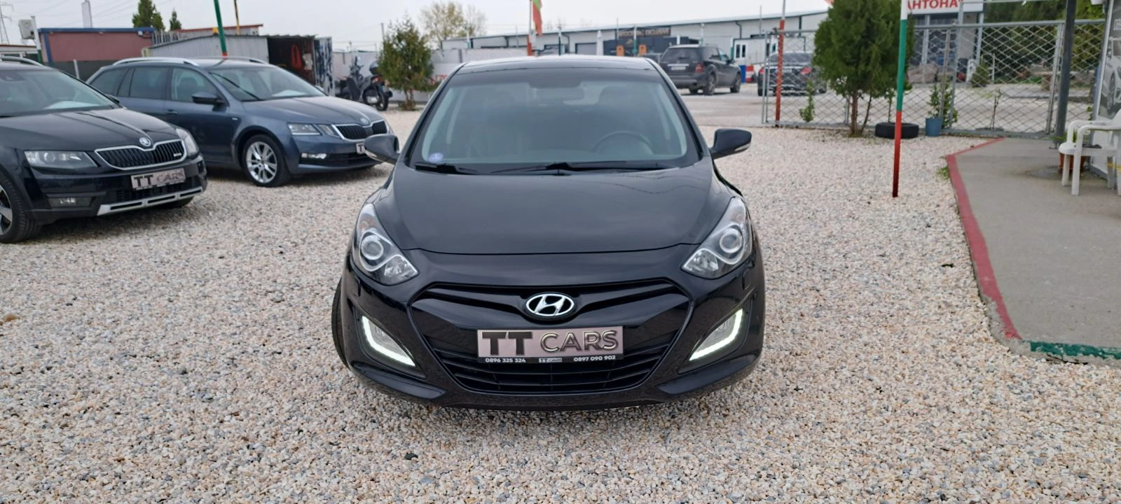 Hyundai I30 1.6I EURO6, Navi, Панорама, Кожа - изображение 2