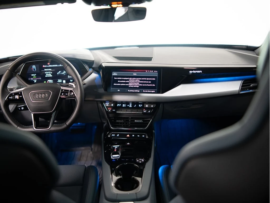 Audi E-Tron GT * QUATTRO | PREMIUM PKG | BLACK OPTICS | 20 IN * C | Mobile.bg � ����������� 14