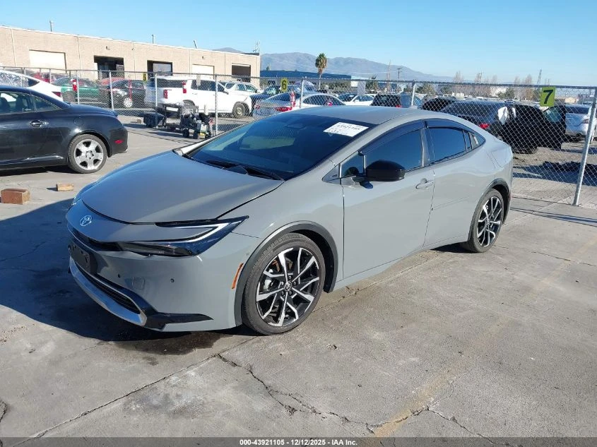 Toyota Prius 2.0L I-4 DI, DOHC, VVT, 150HP Front Wheel Drive | Mobile.bg � ����������� 2