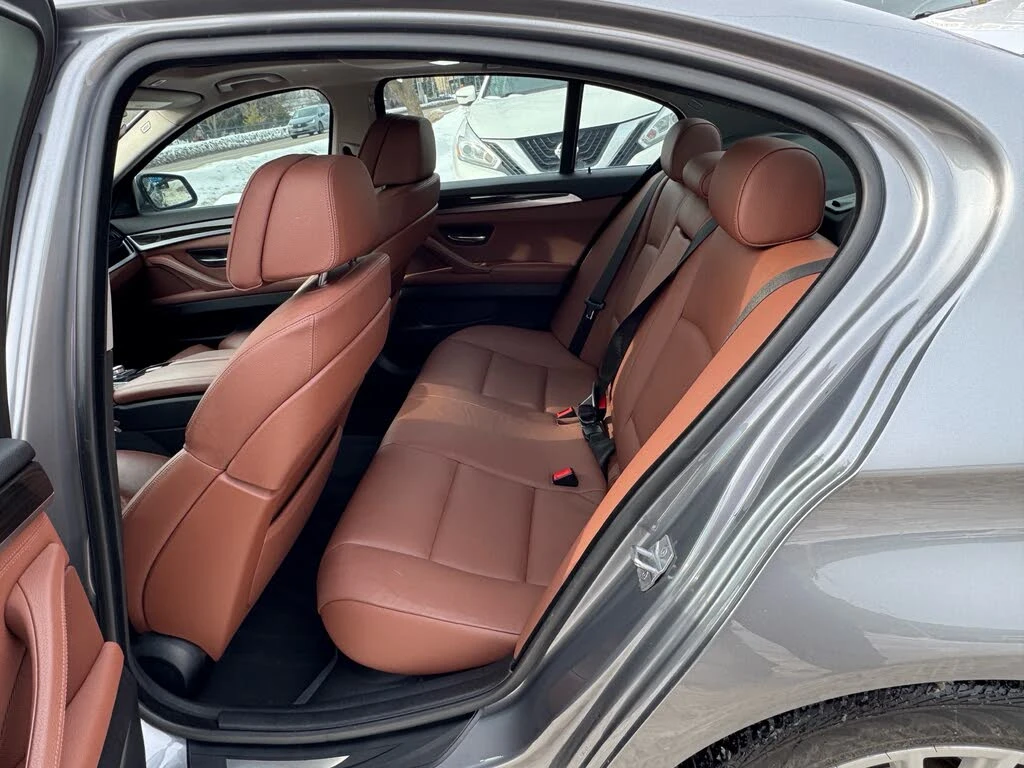 BMW 535 i X-DRIVE* LIMITED* KEYLESS АвтоКредит(ЦЕНА ДО БГ), снимка 13 - Автомобили и джипове - 53758005