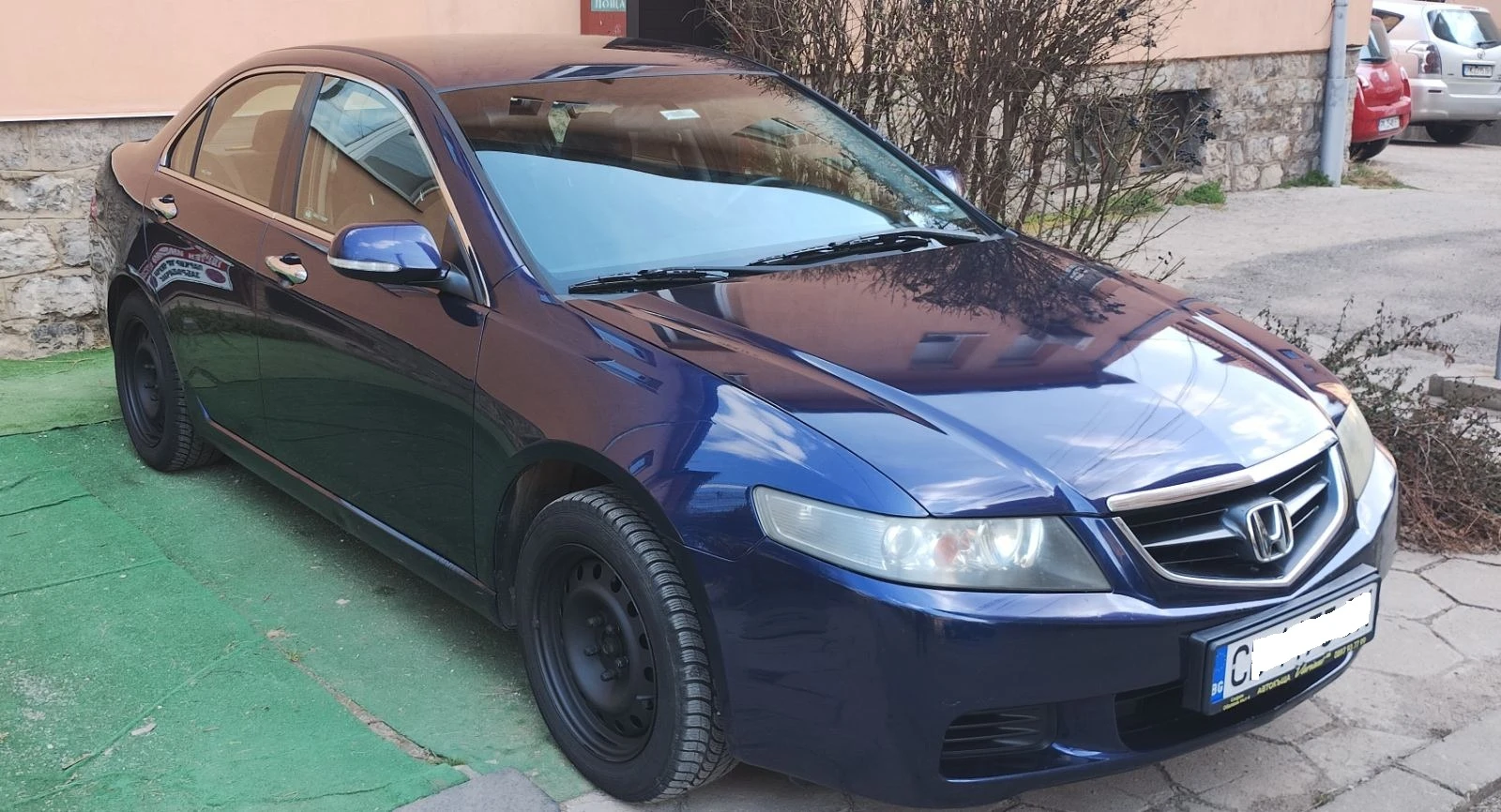 Honda Accord 2.0 Бензин+ Газ Изключително Запазена Реални км., снимка 2 - Автомобили и джипове - 53961773