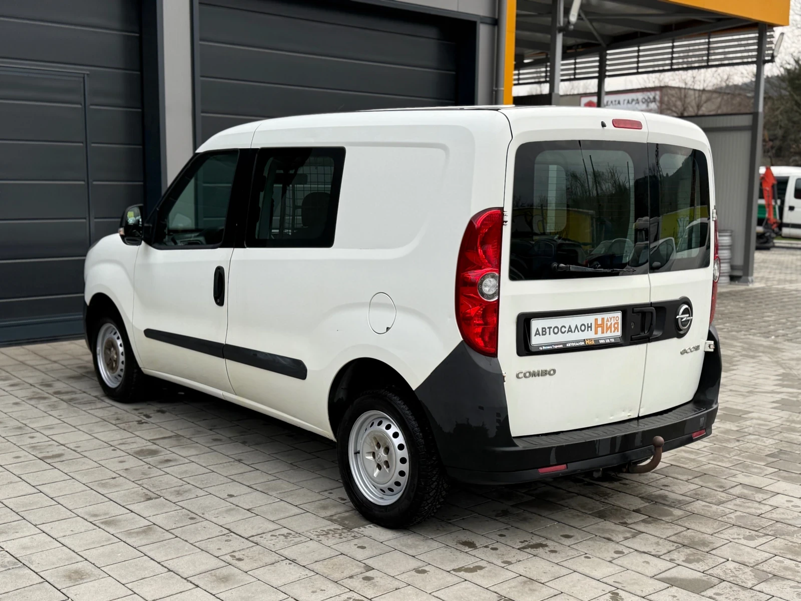 Opel Combo 1.3 CDTI 90кс, снимка 5 - Автомобили и джипове - 53967833