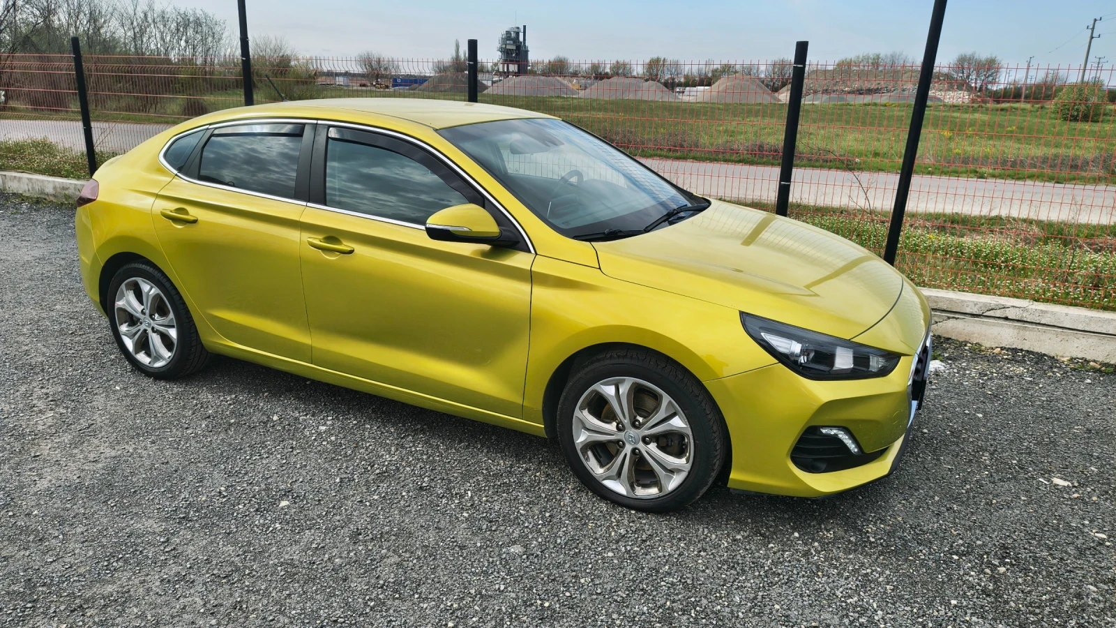 Hyundai I30 Fastback , снимка 3 - Автомобили и джипове - 54271766