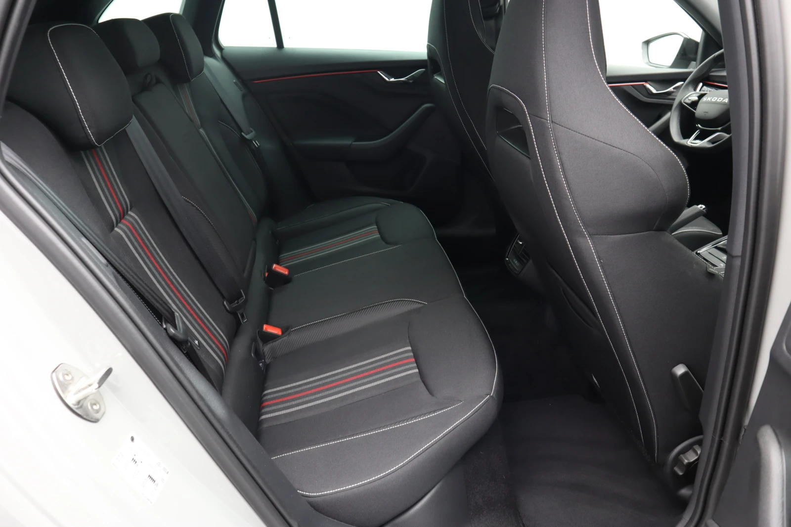 Skoda Scala Monte Carlo, снимка 12 - Автомобили и джипове - 54865324