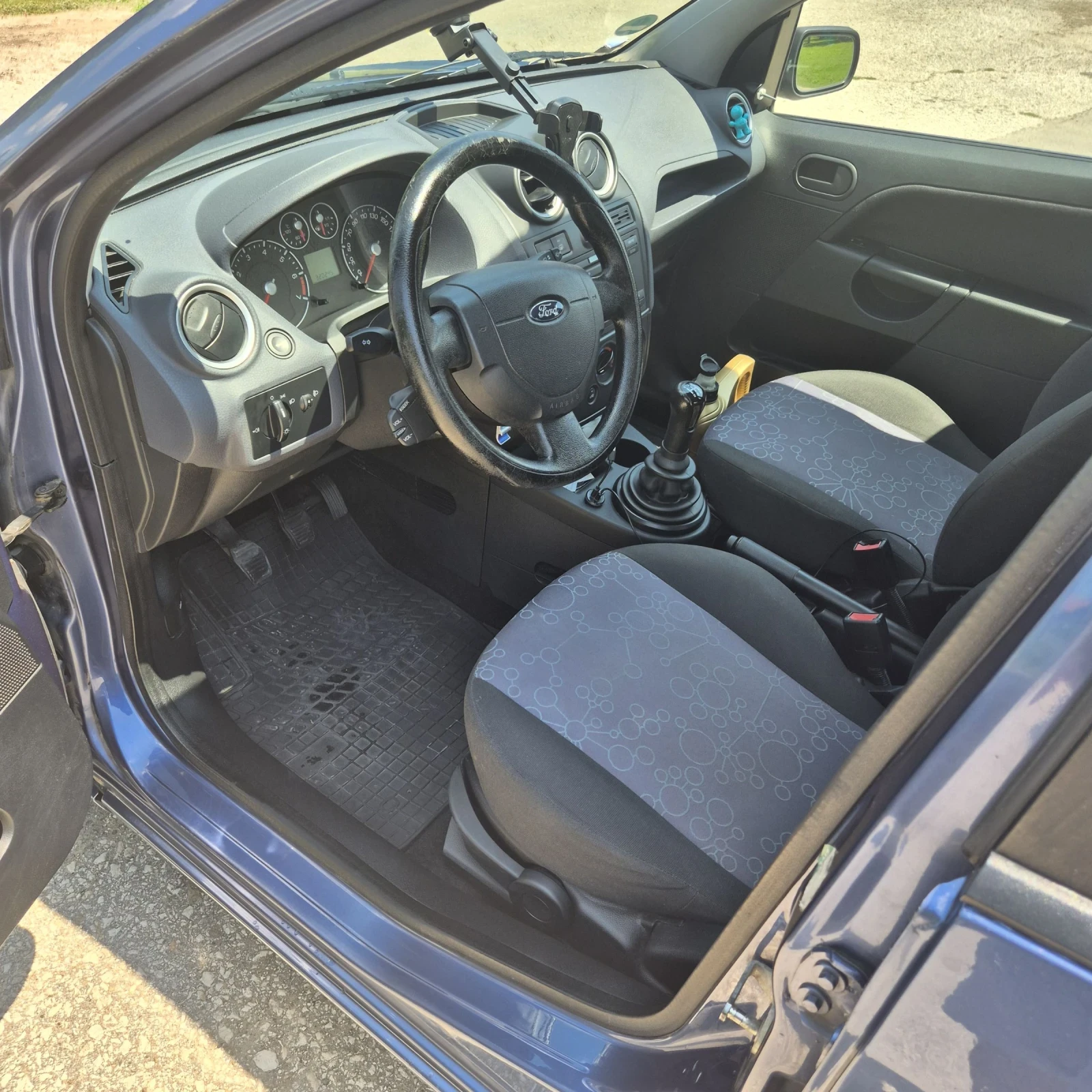 Ford Fiesta, снимка 6 - Автомобили и джипове - 54869575